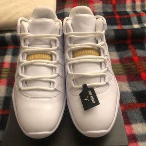 jordan 11 retro low golf white metallic gold